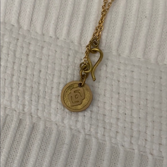 Horn Necklace - Picture 3 of 3